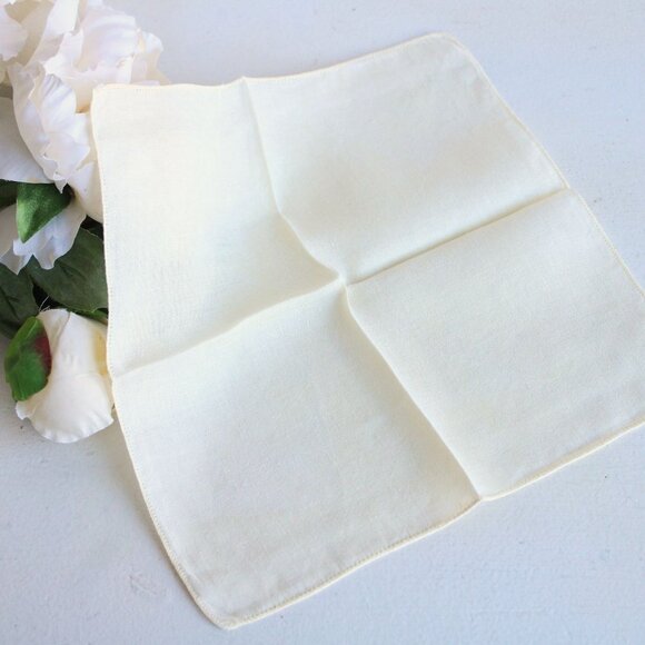 Vintage 1960s Handkerchief, Yellow Linen Hankie - Picture 1 of 10